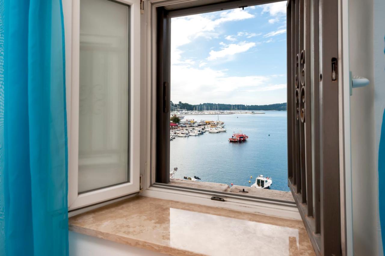 Sea View Apartment Ровинь Экстерьер фото